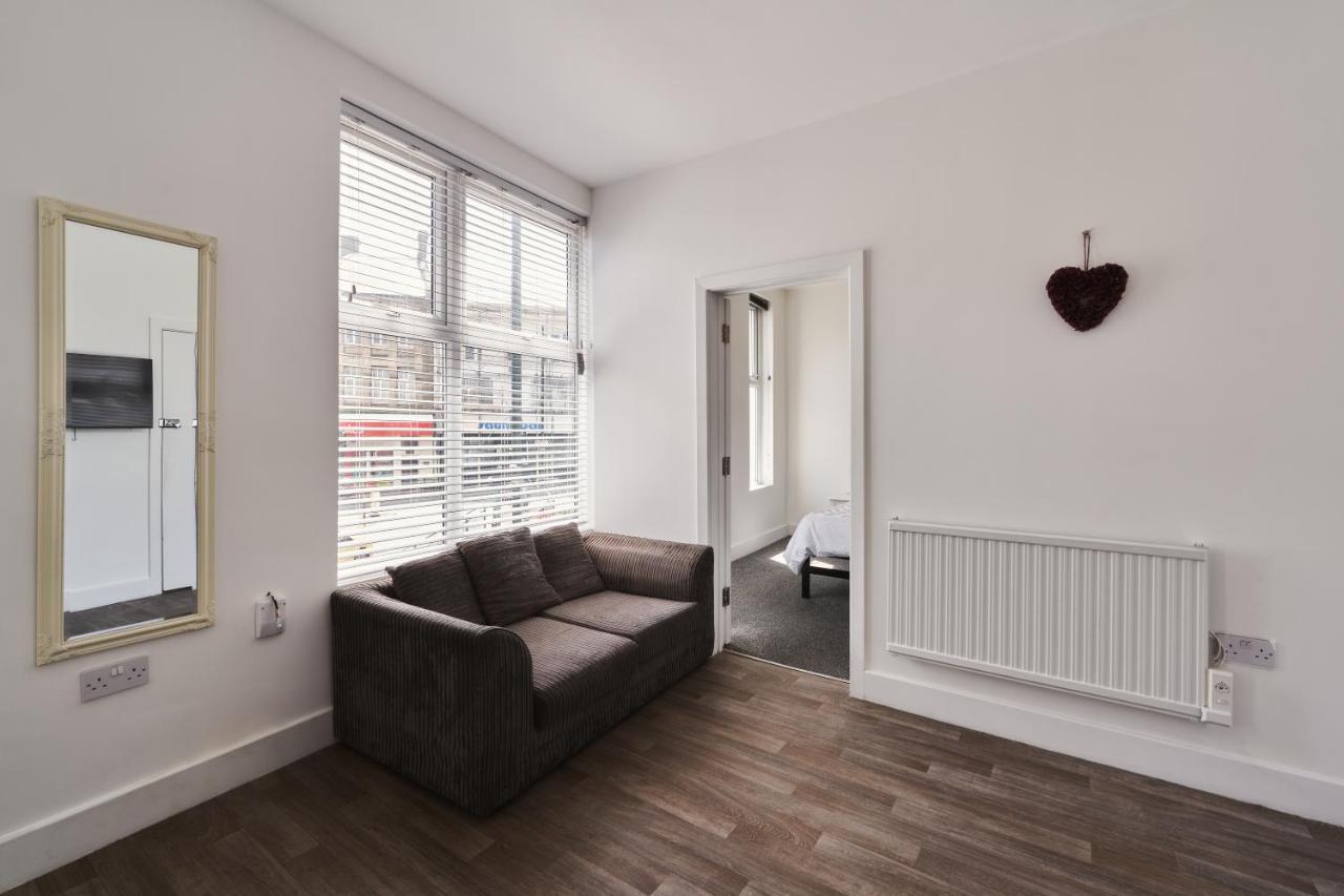 Modern Central Studio And One Bed Flats Close To The Beach Appartamento Bournemouth Esterno foto
